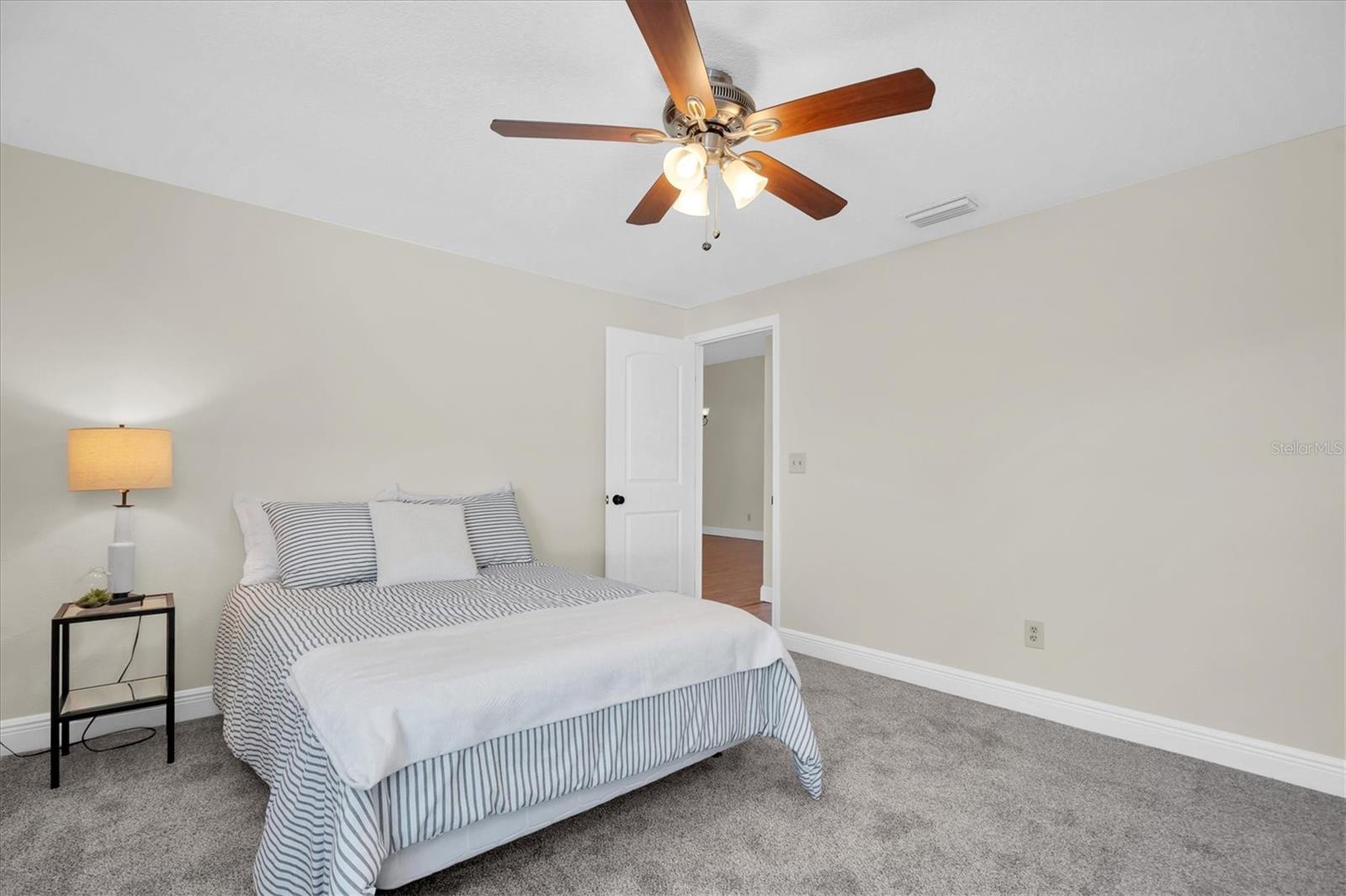 THE GLEN AT RIVER RIDGE - Residential