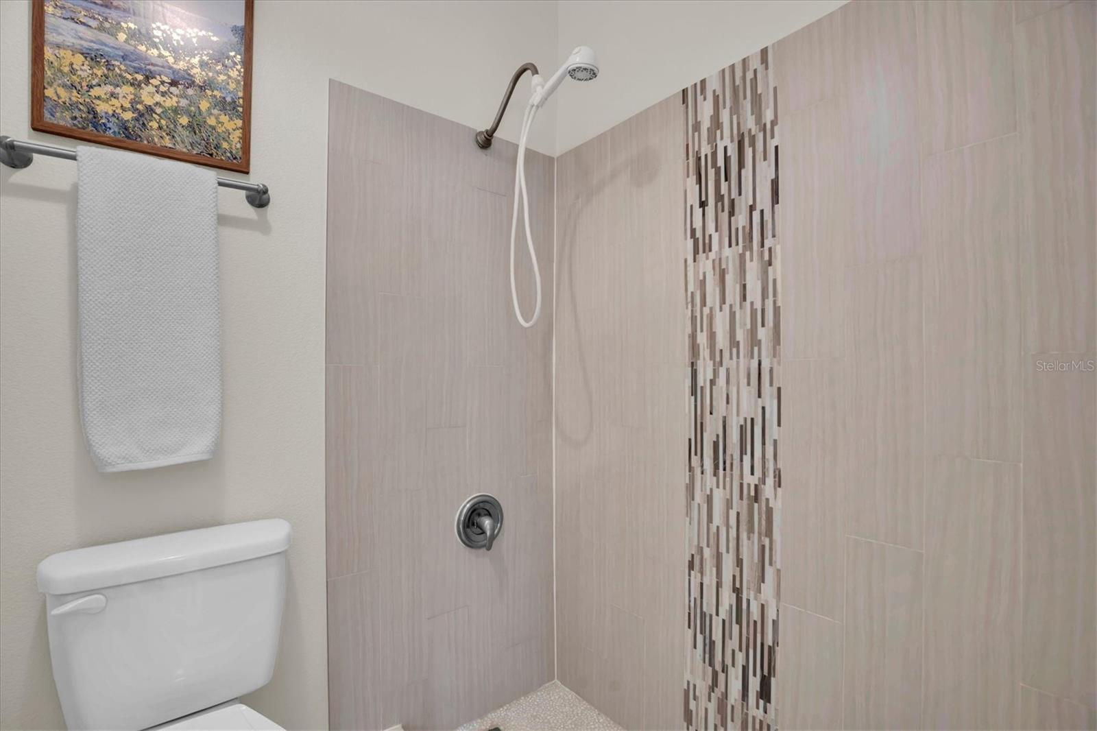 THE GLEN AT RIVER RIDGE - Residential