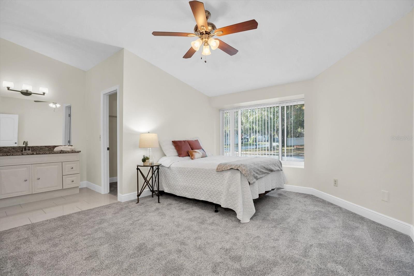 THE GLEN AT RIVER RIDGE - Residential