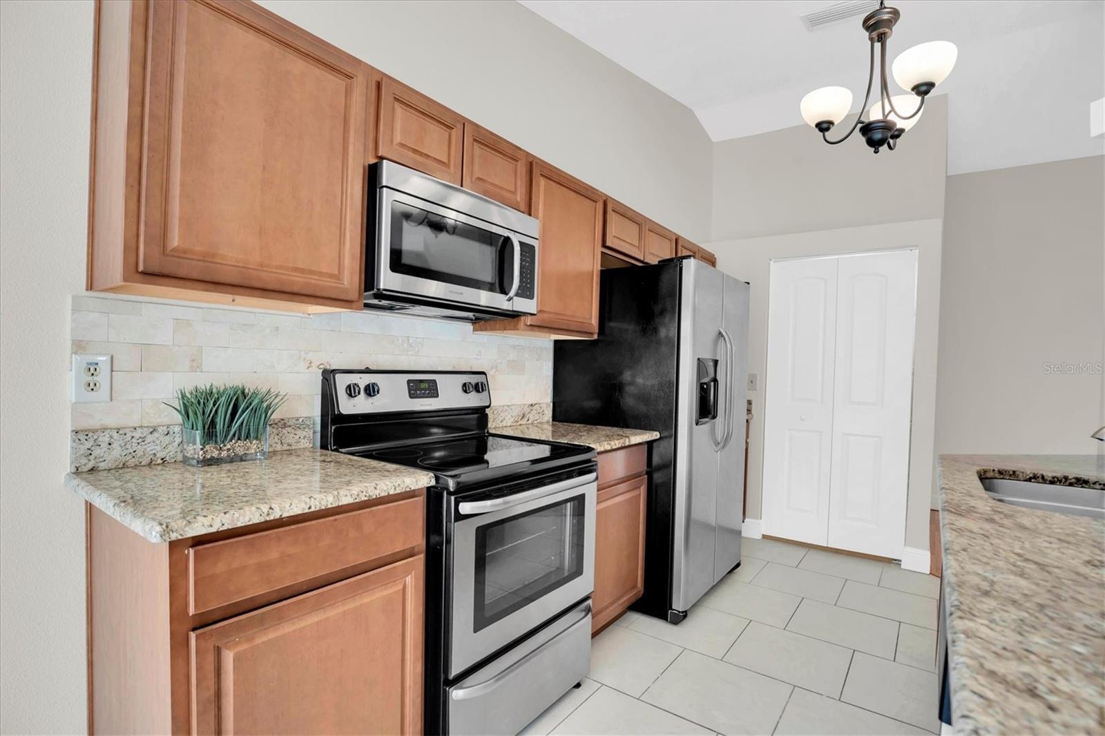 THE GLEN AT RIVER RIDGE - Residential