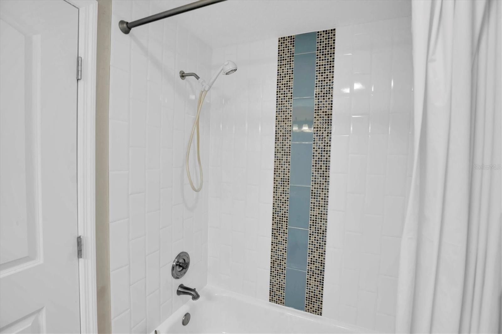 THE GLEN AT RIVER RIDGE - Residential