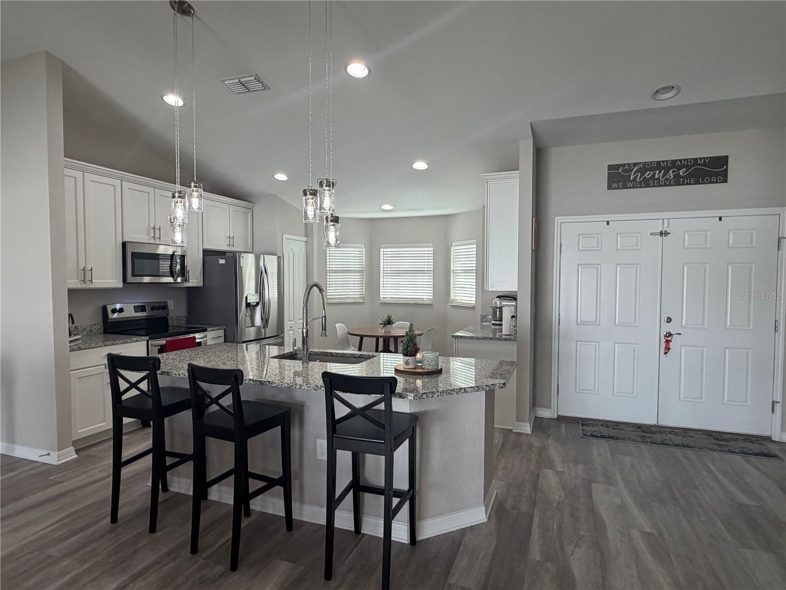 EAGLE CREST - Residential