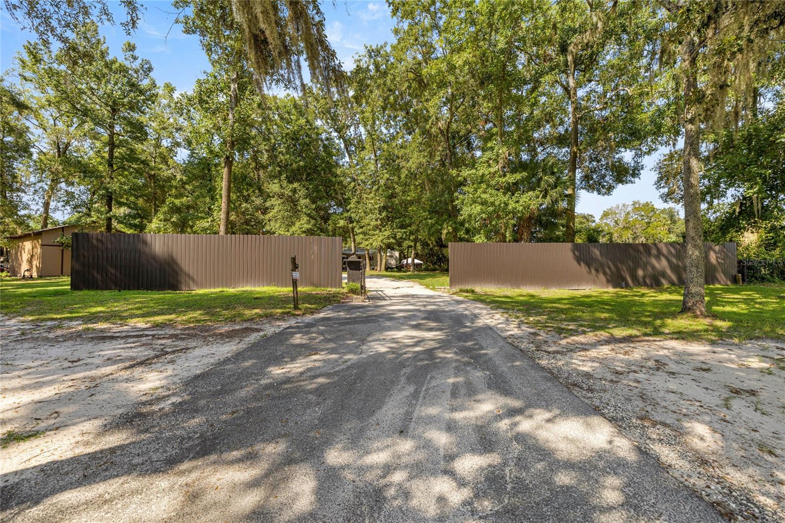13646 N US HIGHWAY 27