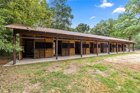 Tiny photo for 13646 N Us Highway 27, Ocala, FL 34482 (MLS # OM702023)