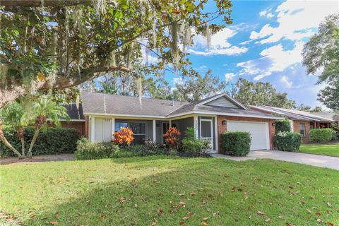 A home in EUSTIS