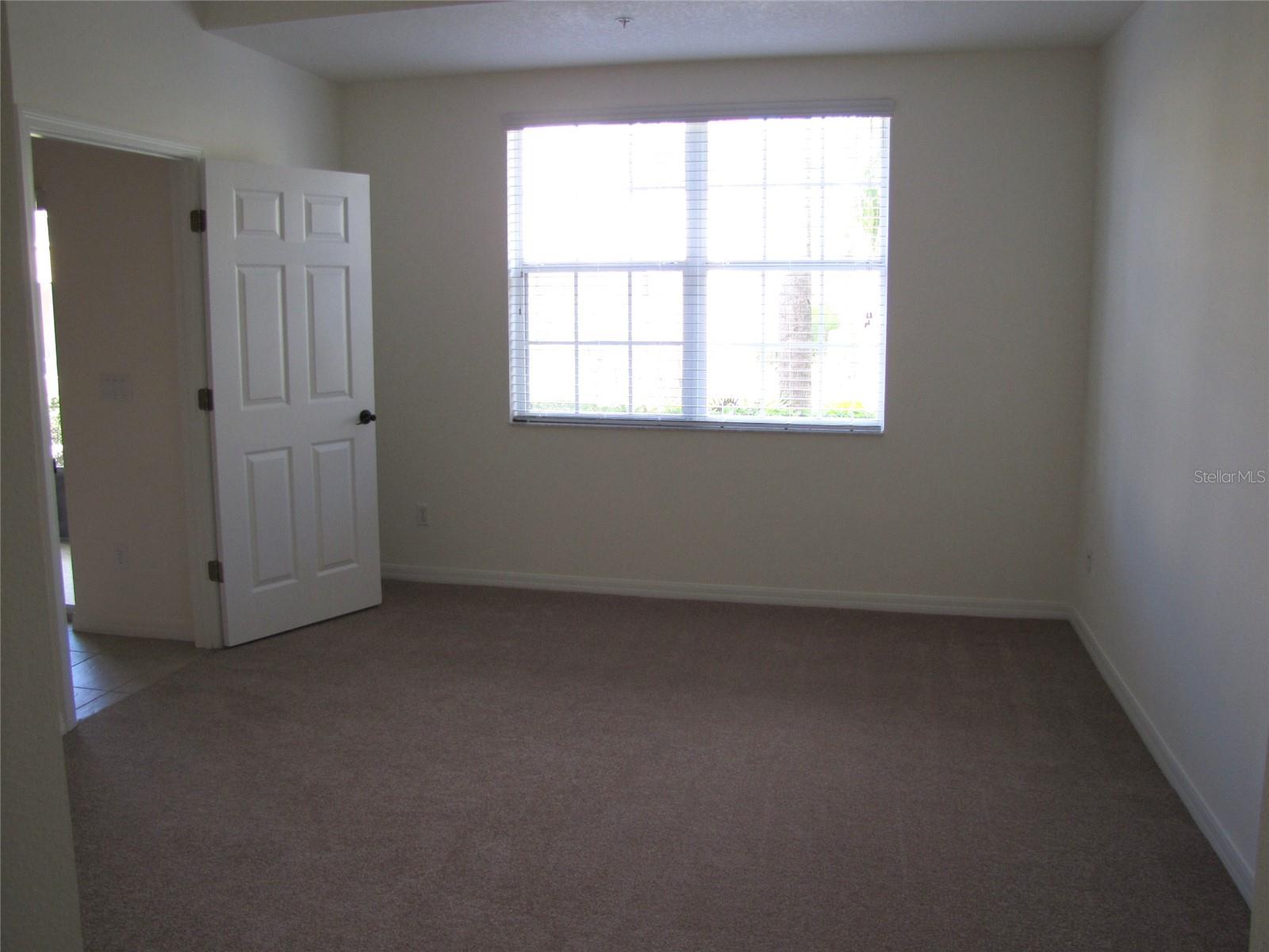 OAKWATER PH 02-6 CONDO - Residential Lease