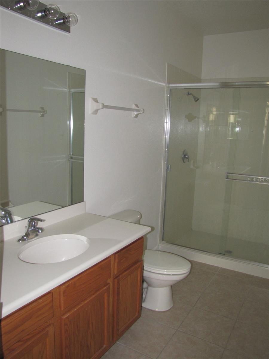 OAKWATER PH 02-6 CONDO - Residential Lease