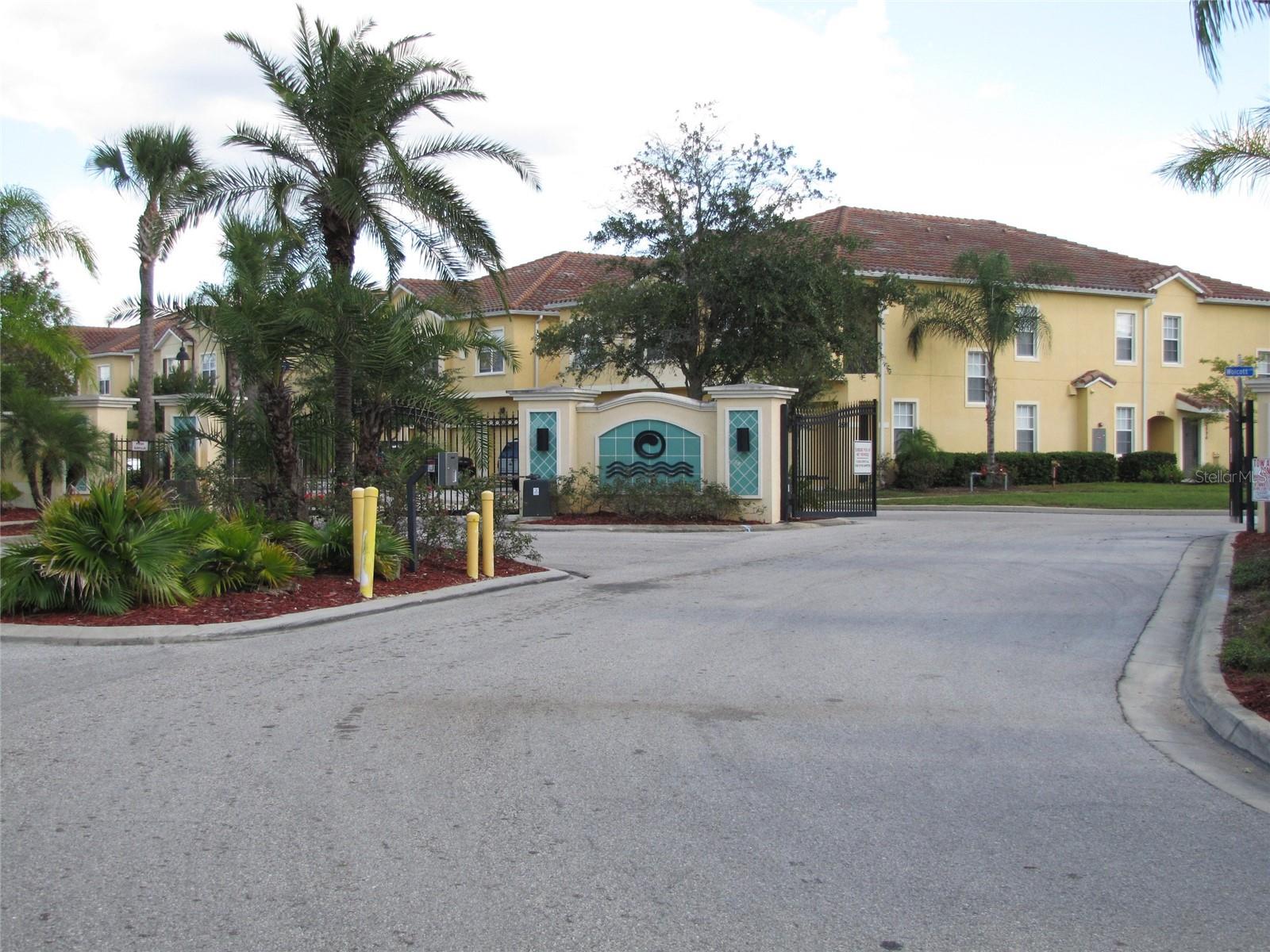 OAKWATER PH 02-6 CONDO - Residential Lease