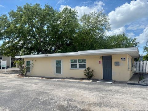 Photo of 3713 W Mckay Avenue, Tampa, FL 33609 (MLS # TB8491808)