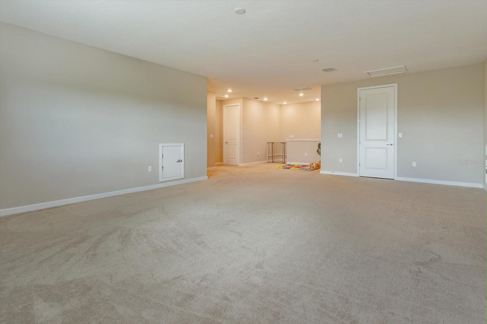 WILLOW RIDGE - Residential