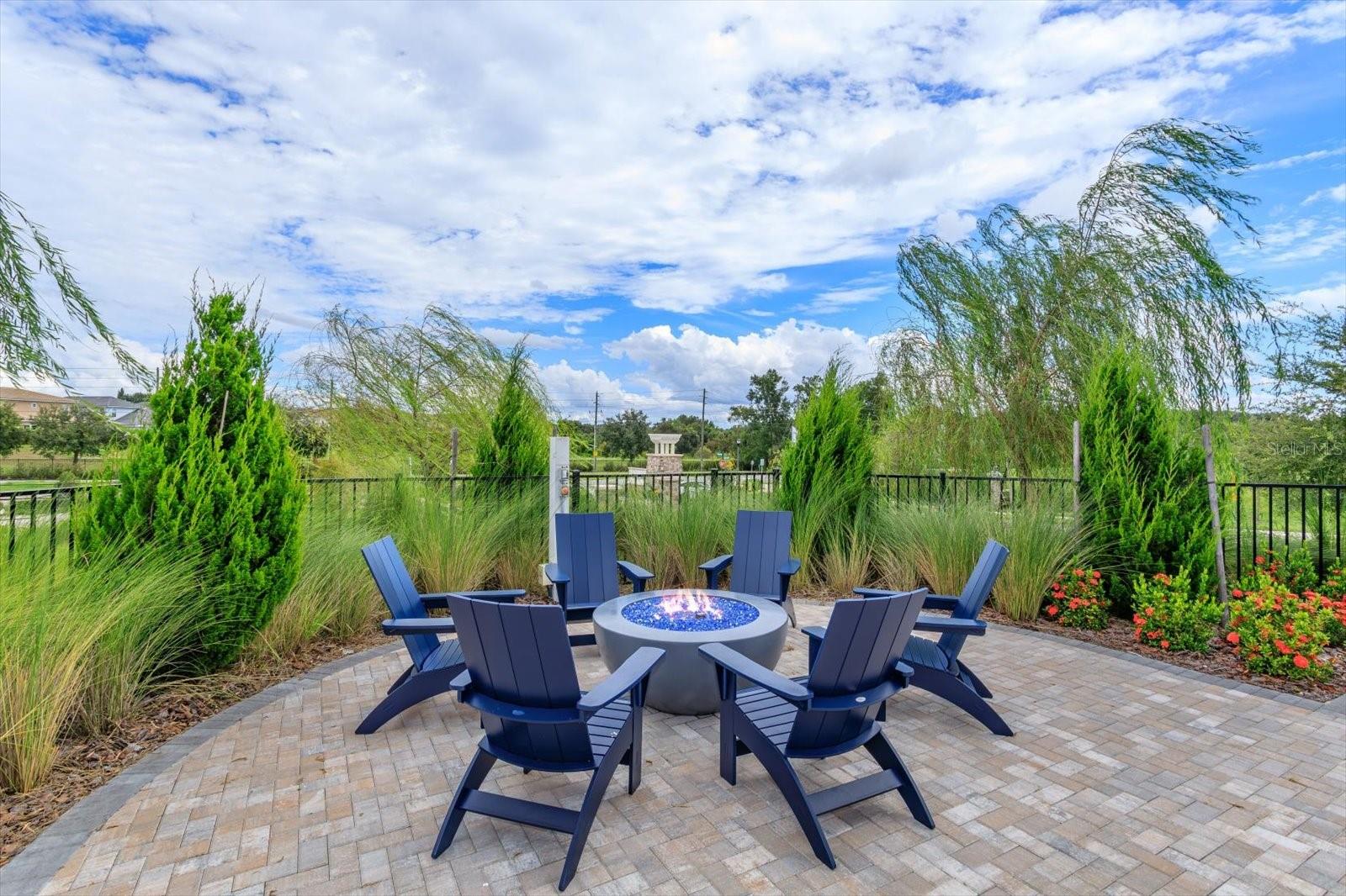 WILLOW RIDGE - Residential