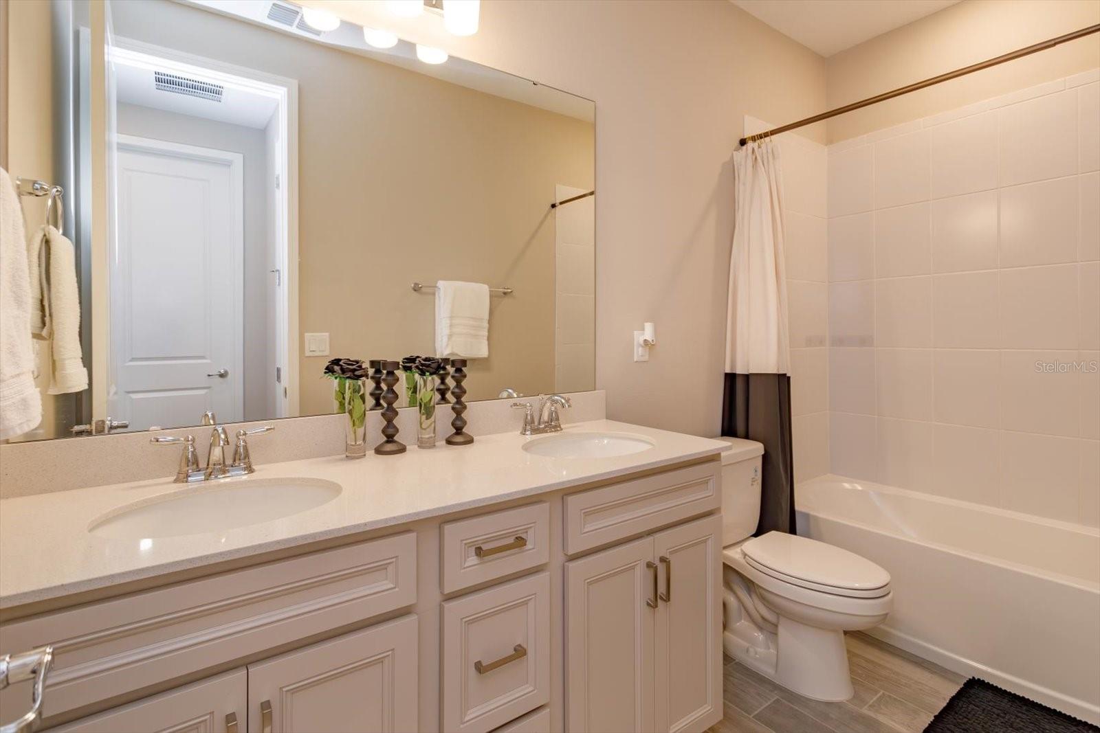 WILLOW RIDGE - Residential