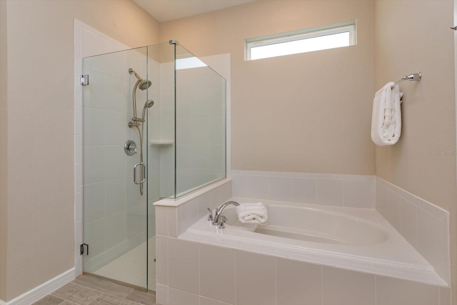 WILLOW RIDGE - Residential