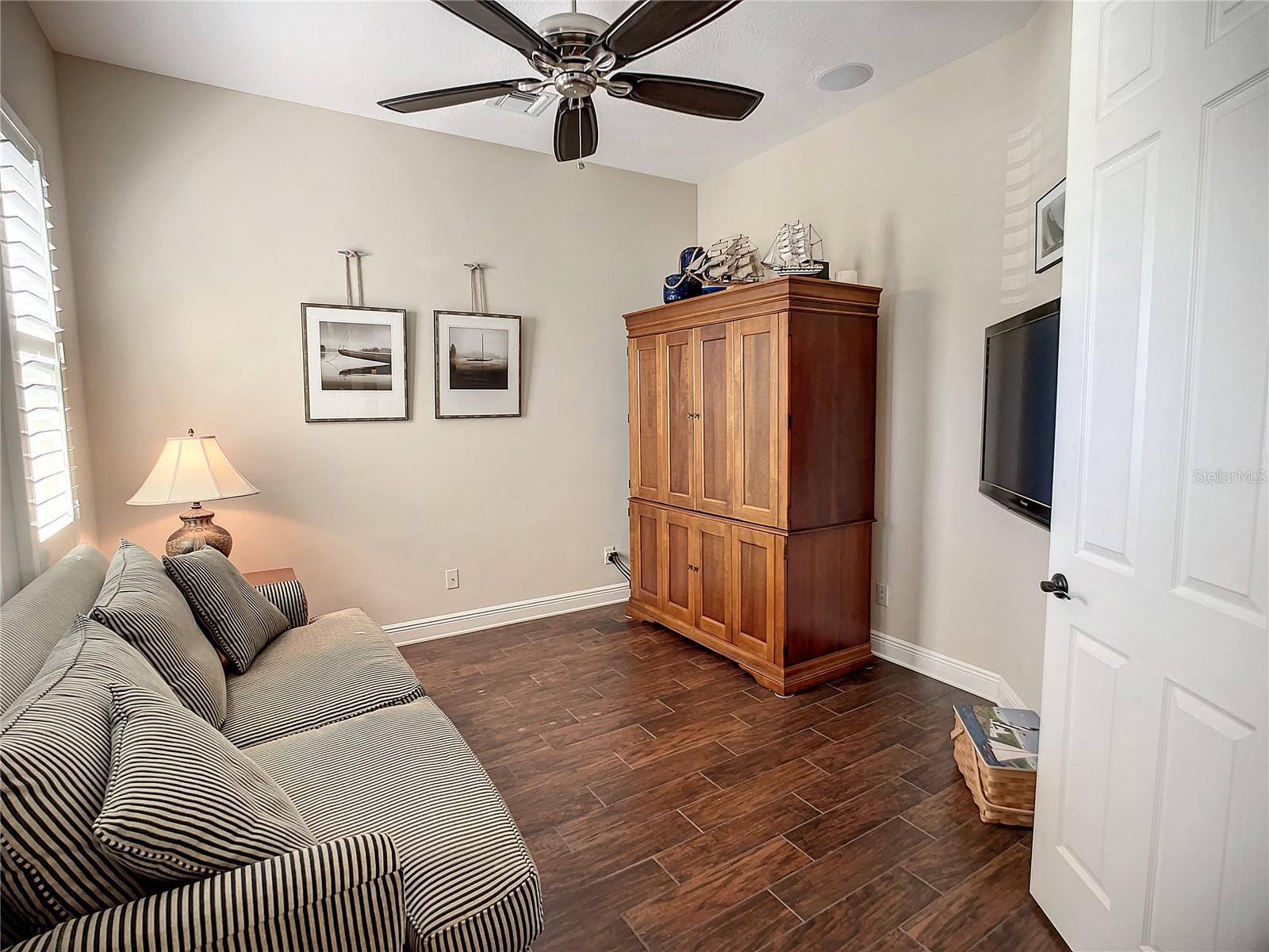 TWIN RIVERS PH IV - Residential