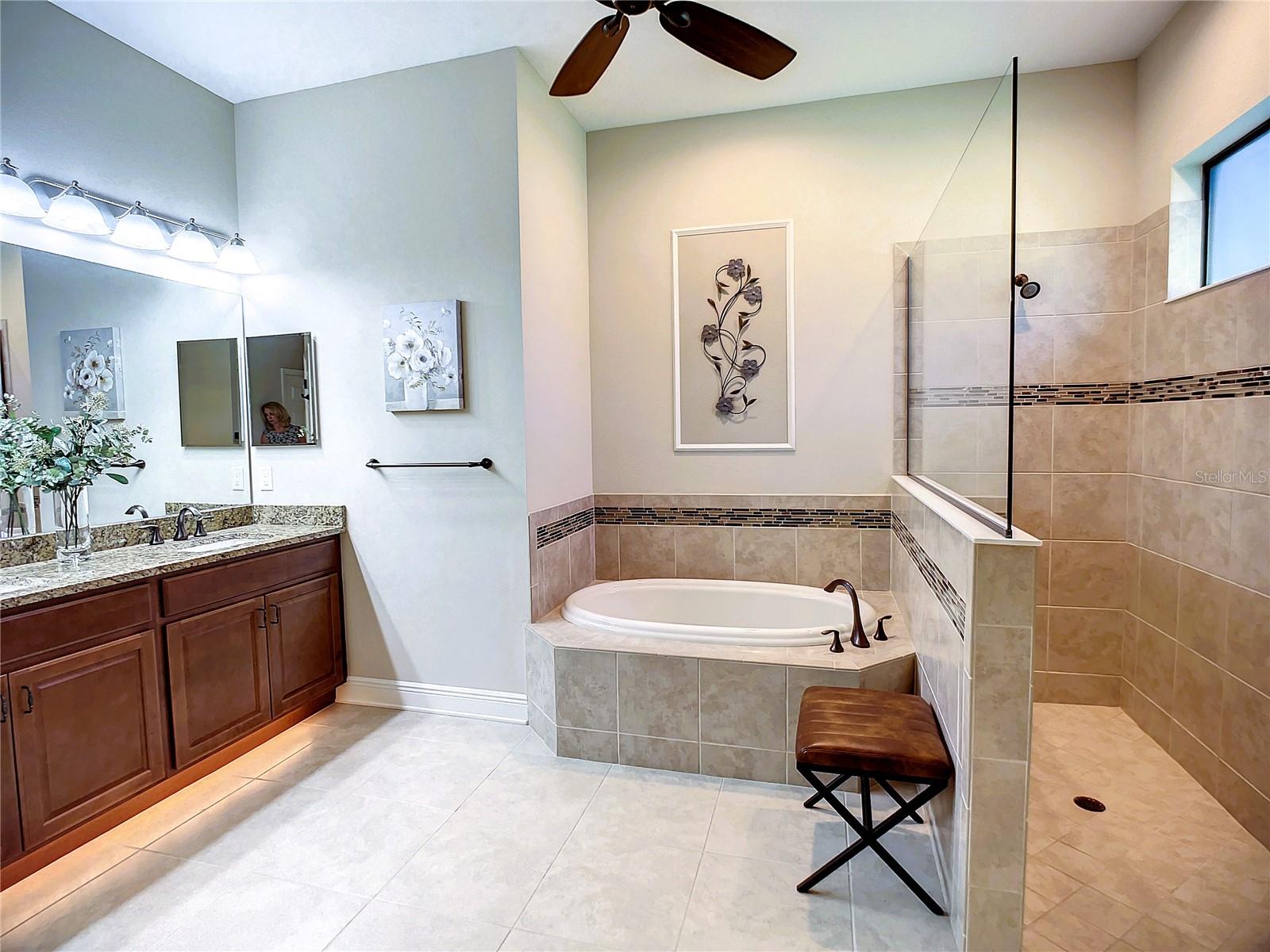 TWIN RIVERS PH IV - Residential