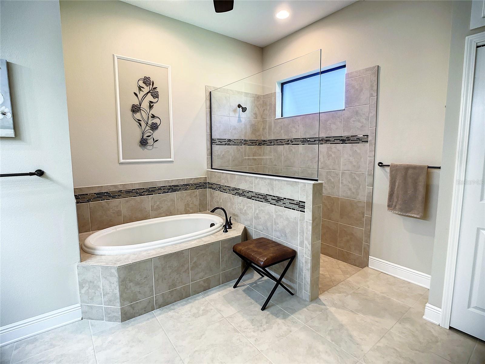 TWIN RIVERS PH IV - Residential