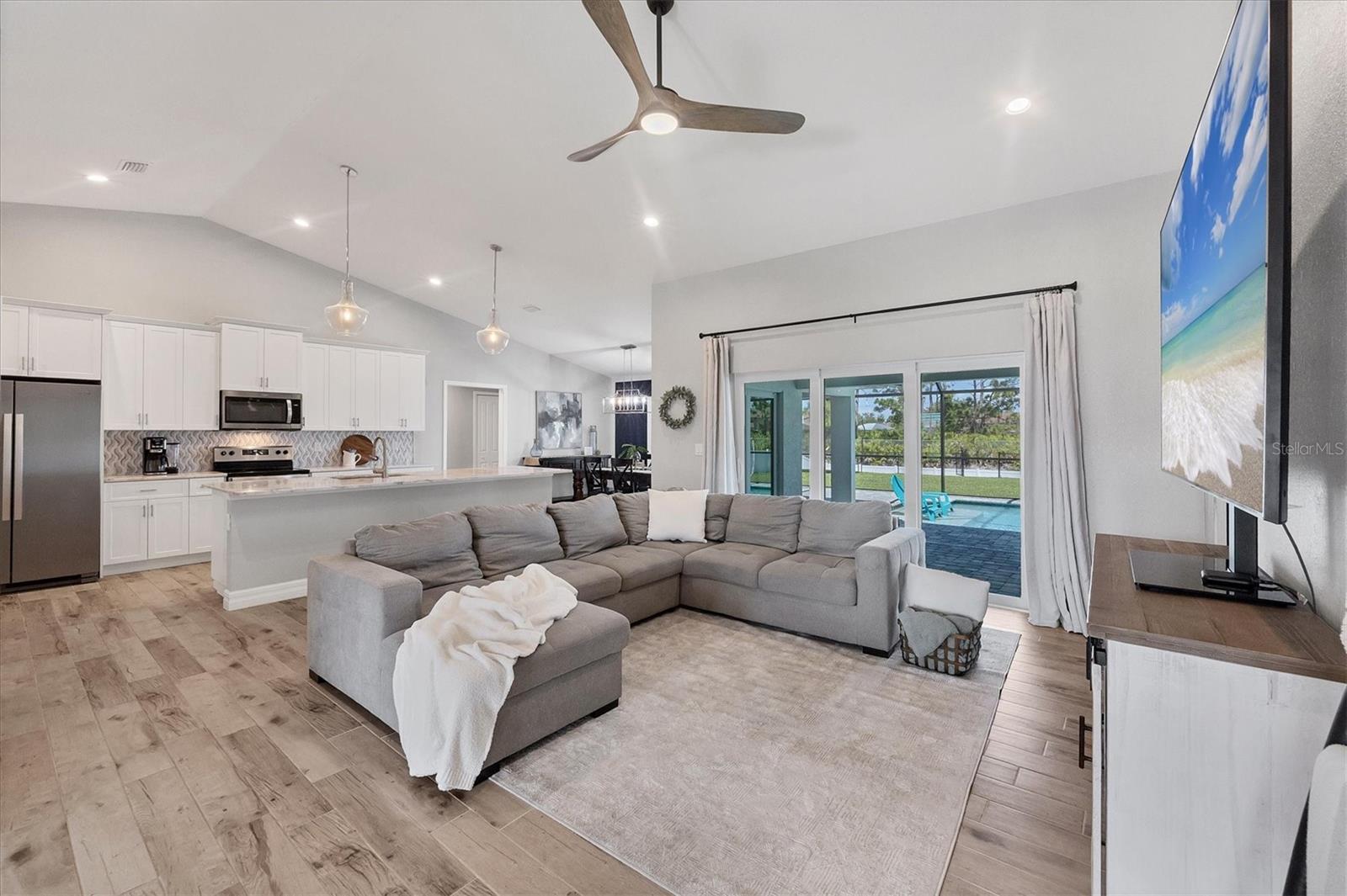 441 BOUNDARY BOULEVARD