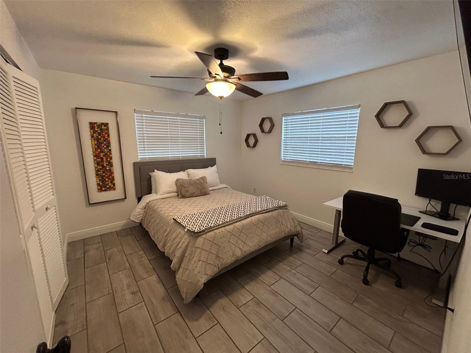 HARBOR PALMS-UNIT ONE - Residential Lease