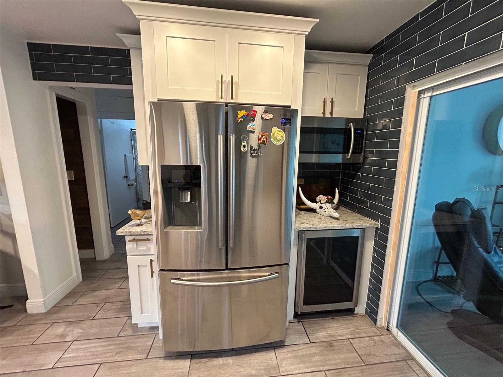 HARBOR PALMS-UNIT ONE - Residential Lease