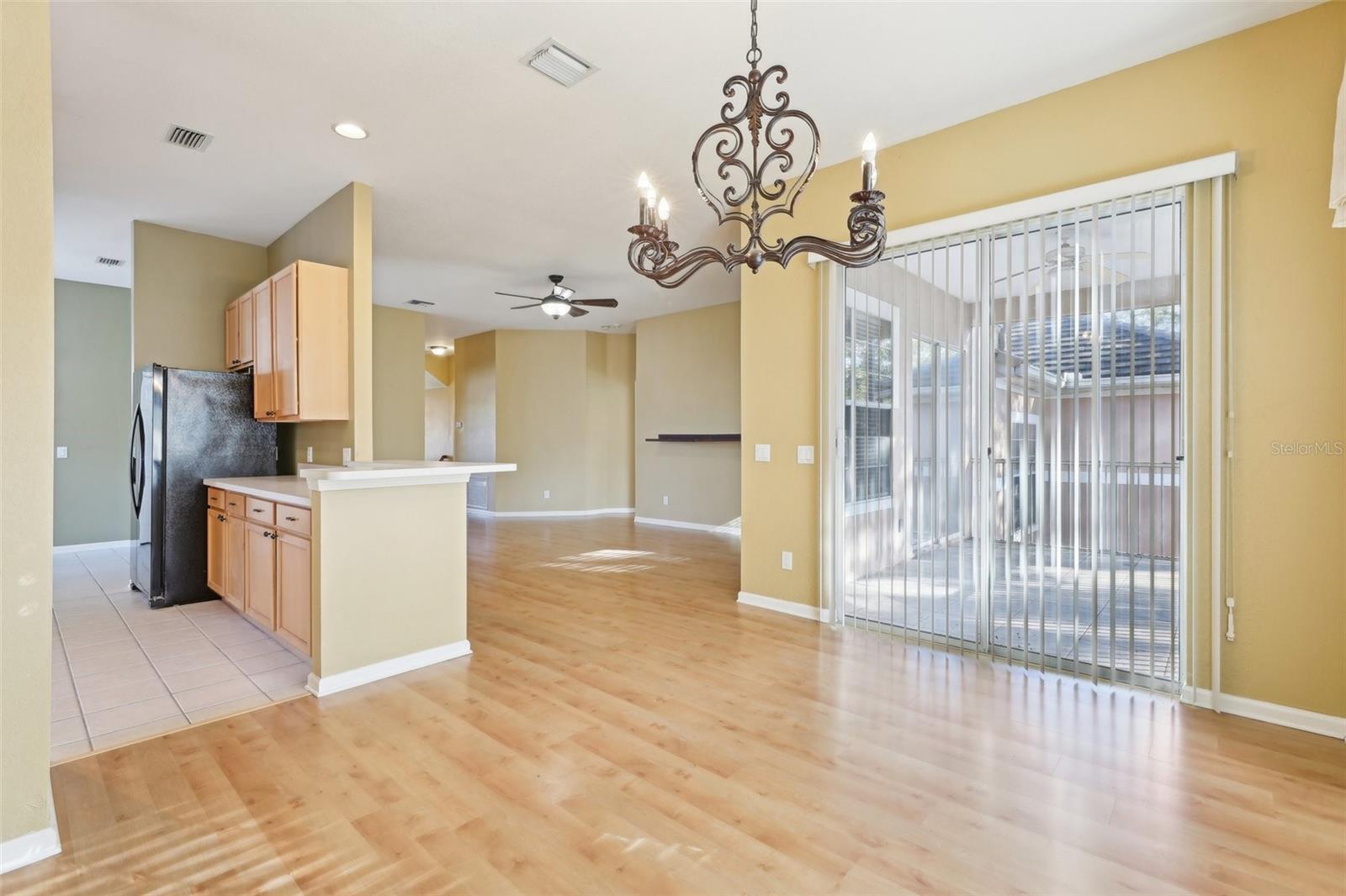 PHILLIPS BAY CONDO PH 02 OR 5723/2465 - Residential