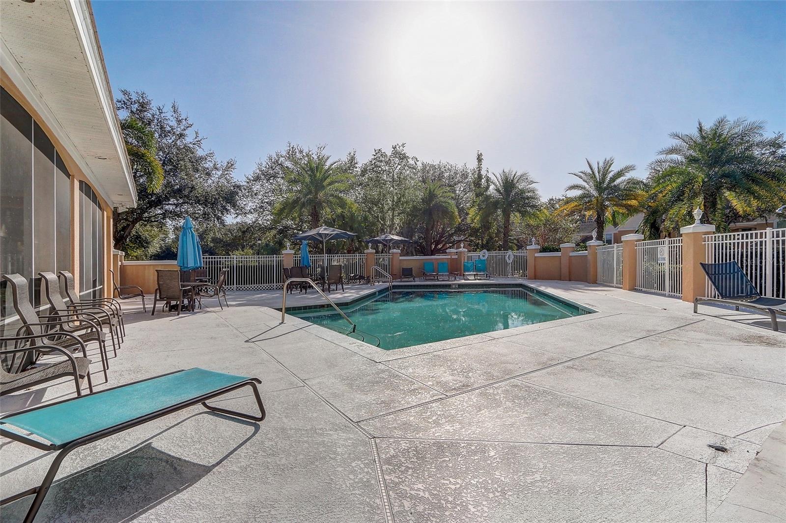 PHILLIPS BAY CONDO PH 02 OR 5723/2465 - Residential