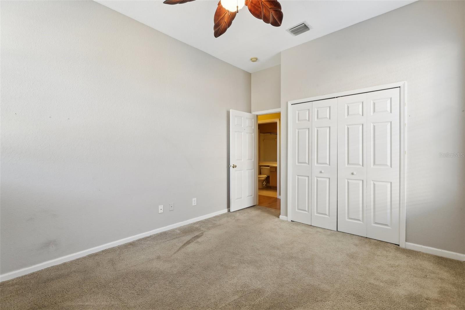 PHILLIPS BAY CONDO PH 02 OR 5723/2465 - Residential