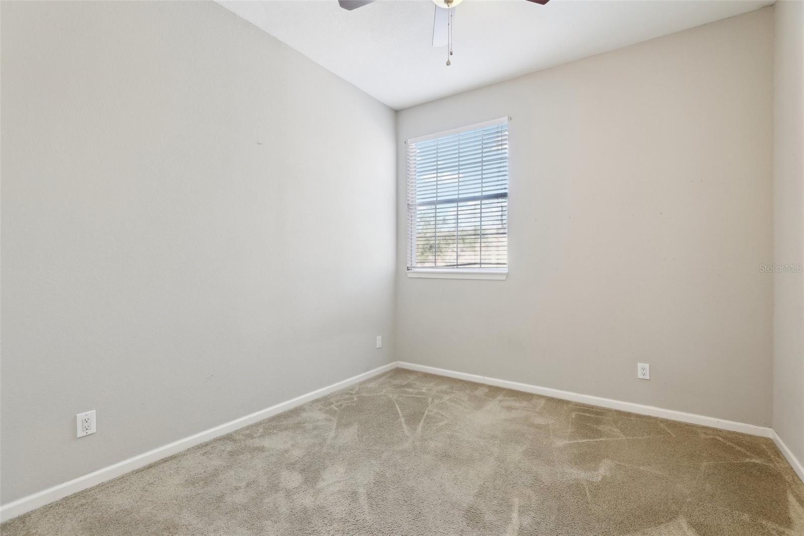 PHILLIPS BAY CONDO PH 02 OR 5723/2465 - Residential