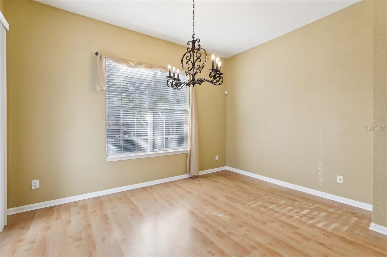 PHILLIPS BAY CONDO PH 02 OR 5723/2465 - Residential