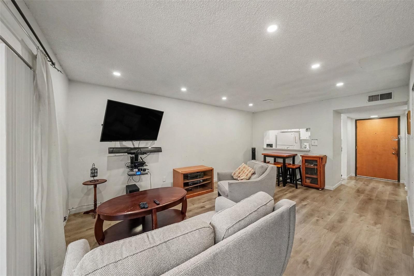 2585 COUNTRYSIDE BOULEVARD 4108