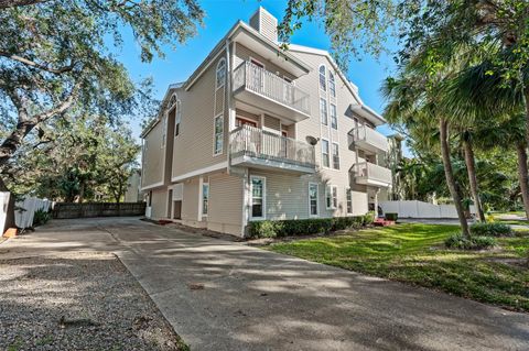 A home in TAMPA