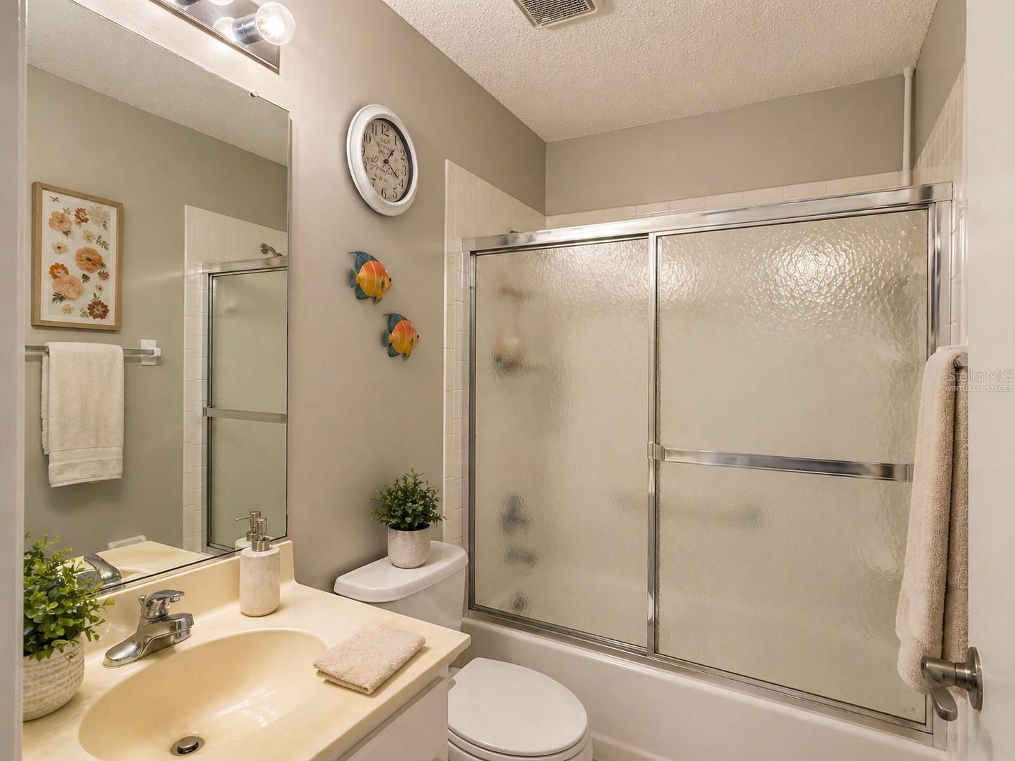 MANCHESTER IV CONDO - Residential Lease