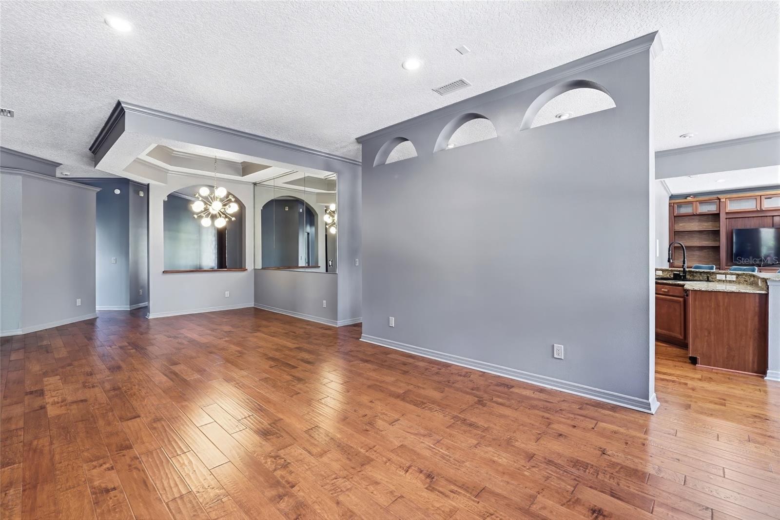 1707 COTTONWOOD CREEK PLACE