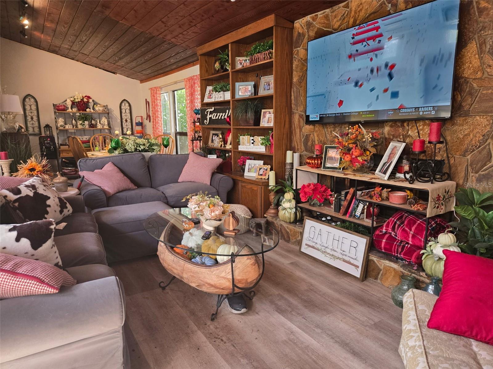 FOXFIRE WEST - Residential