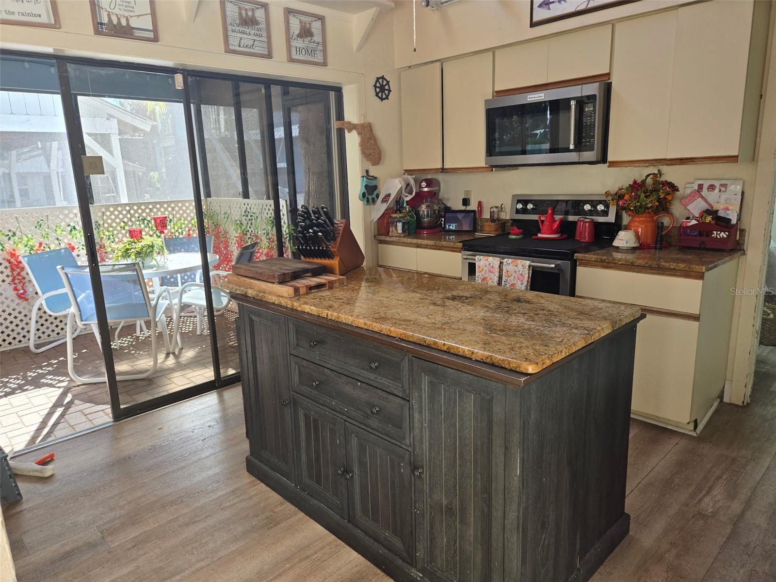 FOXFIRE WEST - Residential