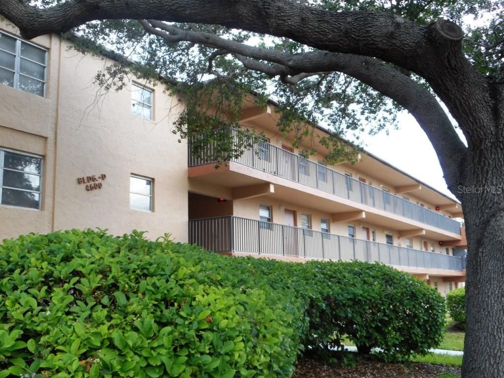 Photo of 4600 98th Way N #D-309, St Petersburg, FL 33708 (MLS # TB8473061)