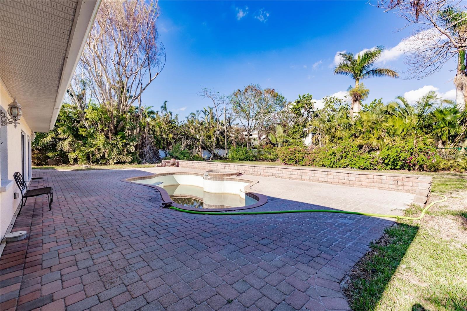 HARBOR ACRES - Land