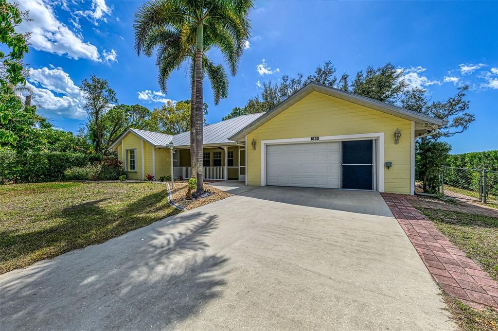 Photo of 1830 Bahia Terrado, Englewood, FL 34223 (MLS # D6146387)