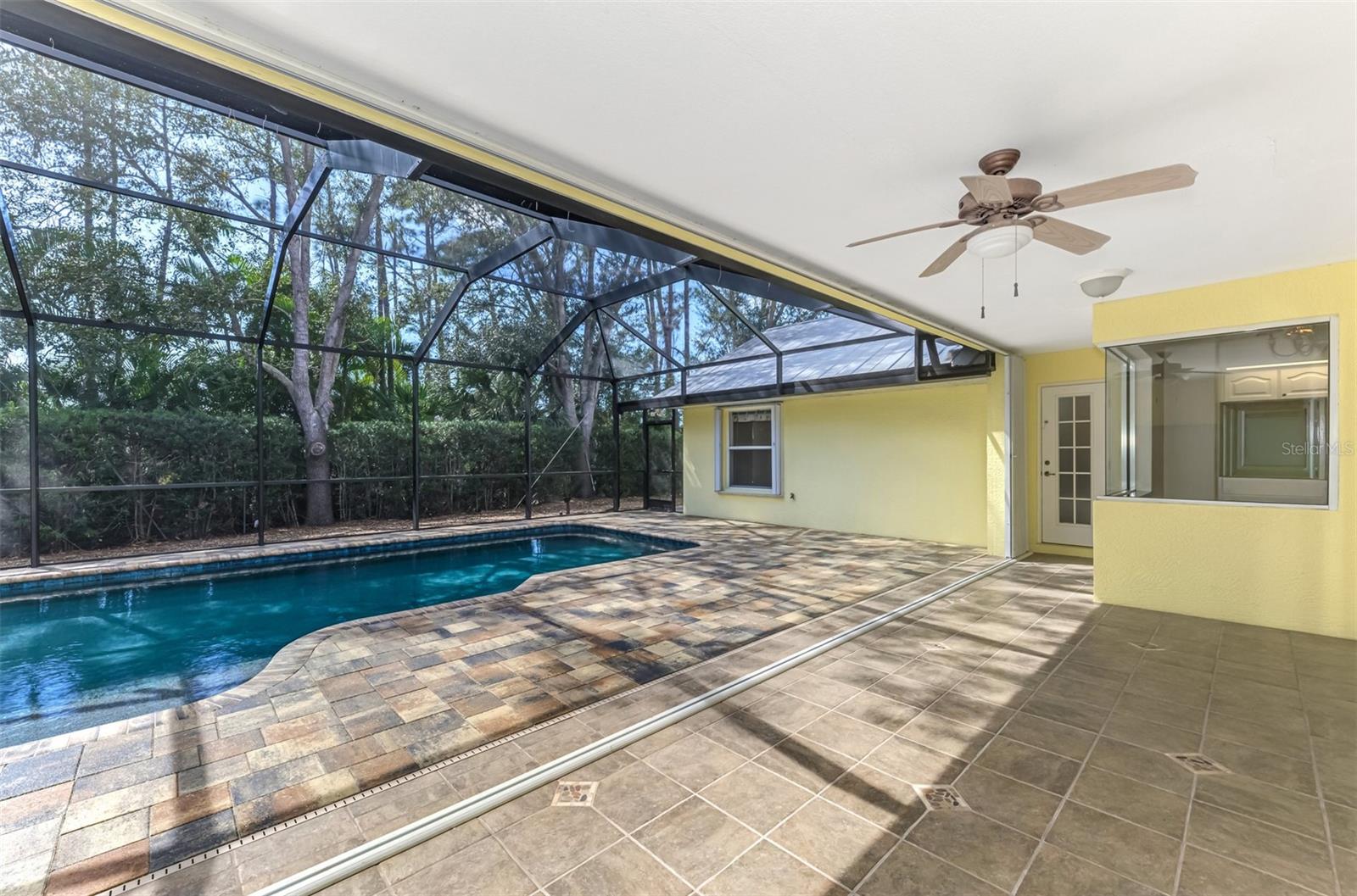 BAHIA TERRADO - Residential