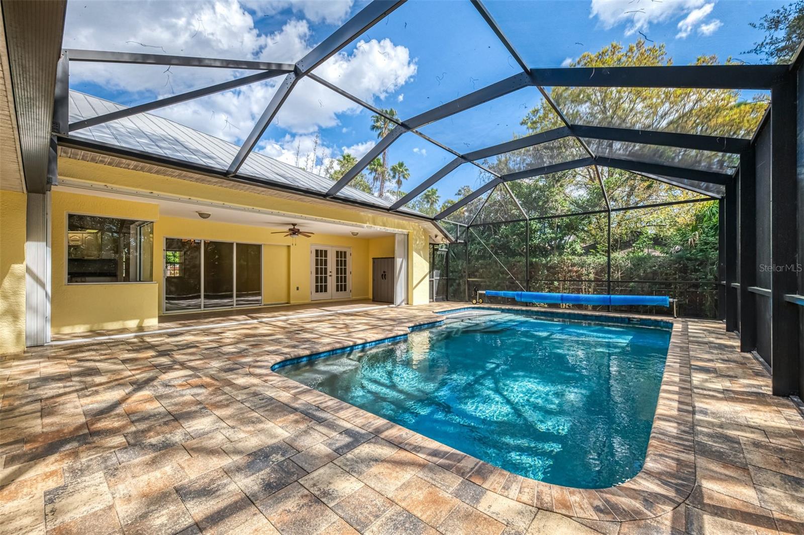 BAHIA TERRADO - Residential