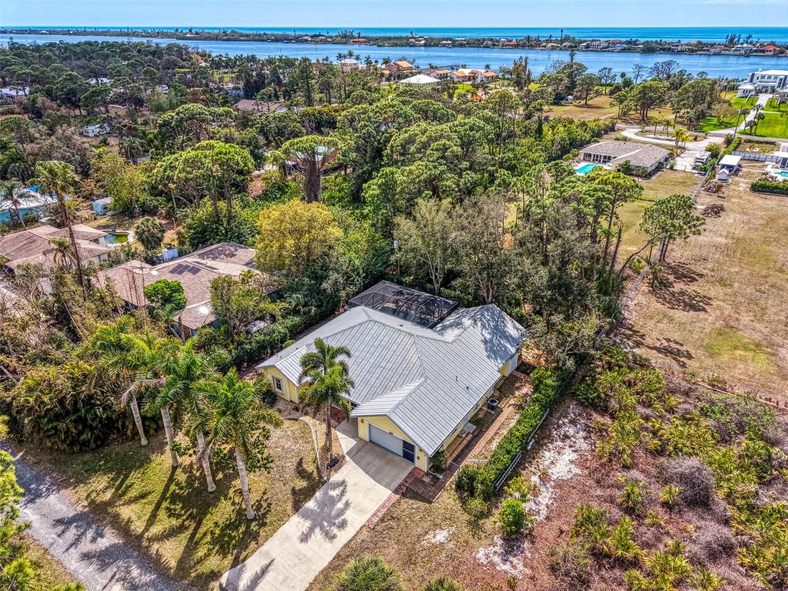 BAHIA TERRADO - Residential