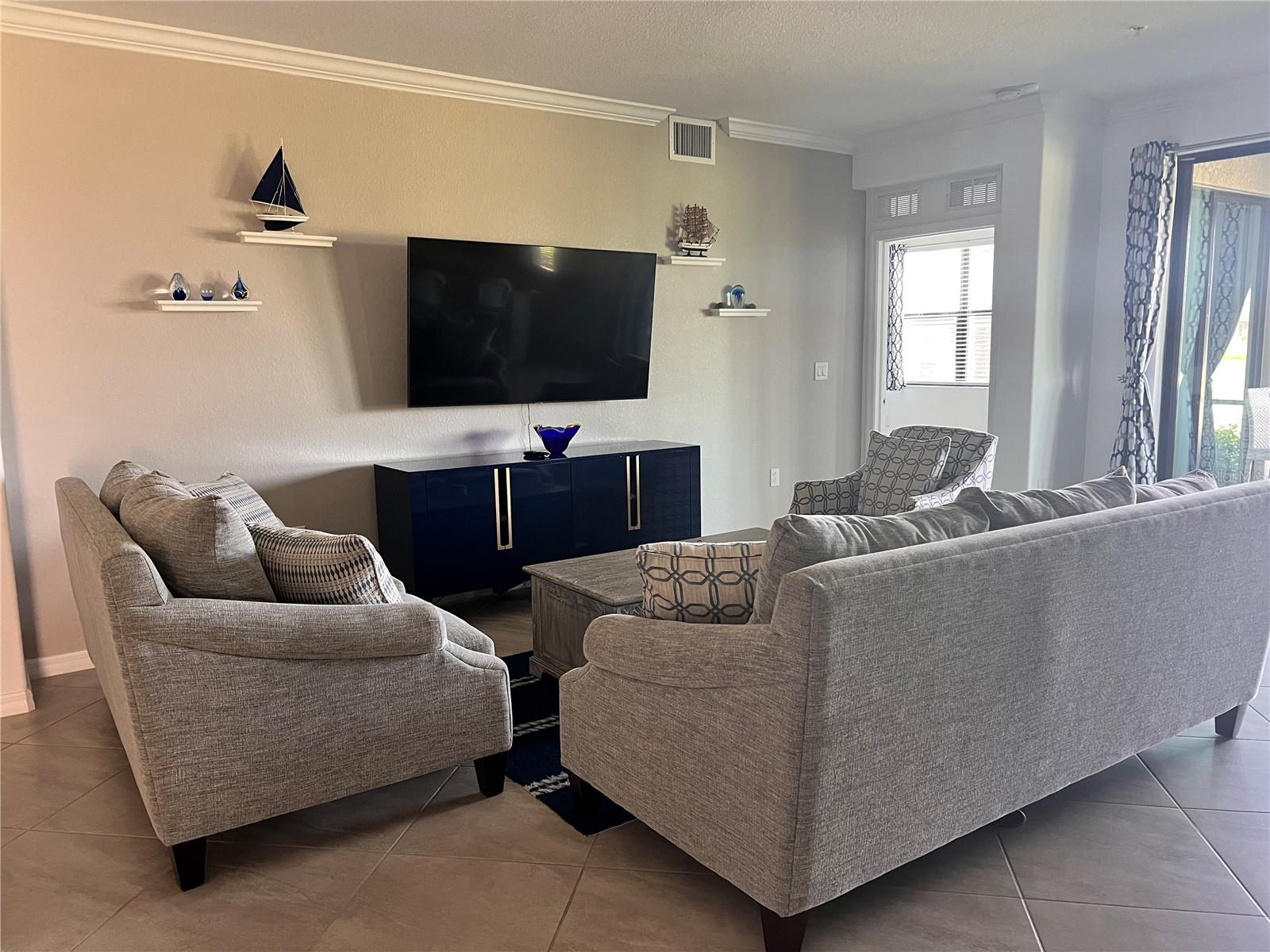 COACH HOMES IV AT LAKEWOOD NATIONAL PH 8 - Residential Lease