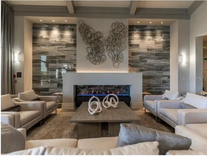 COACH HOMES IV AT LAKEWOOD NATIONAL PH 8 - Residential Lease