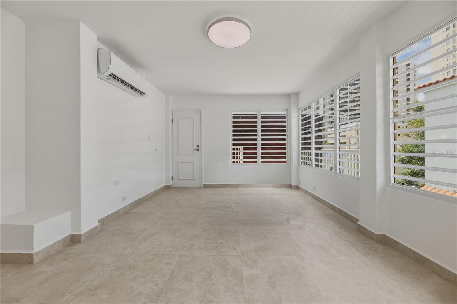 OCEAN PARK - Residential