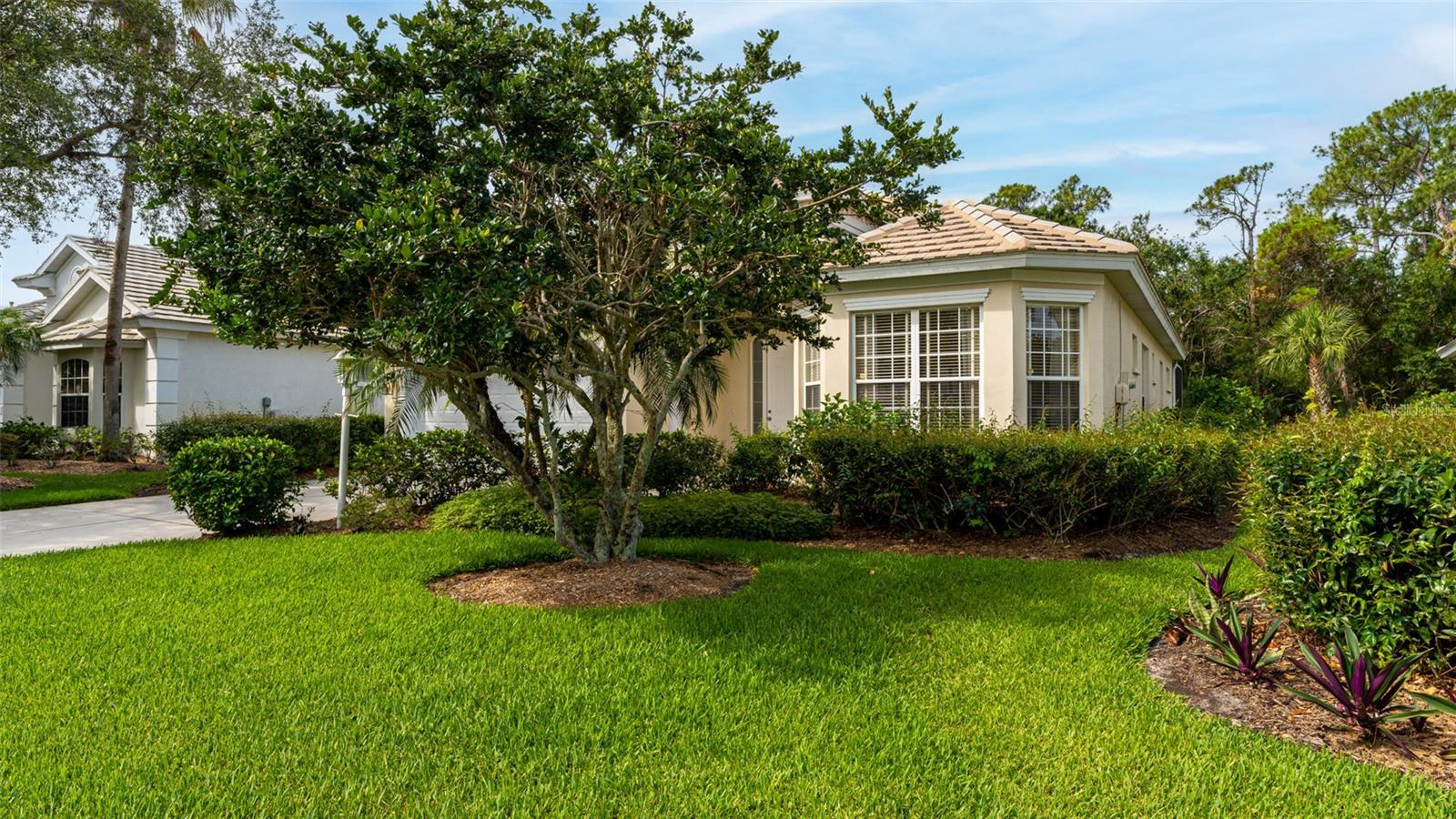 LENNOX GARDENS - Residential Lease