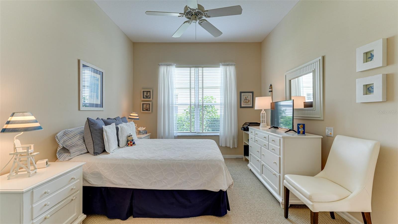 LENNOX GARDENS - Residential Lease