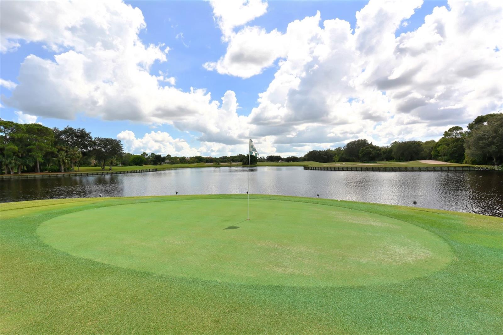 LENNOX GARDENS - Residential Lease