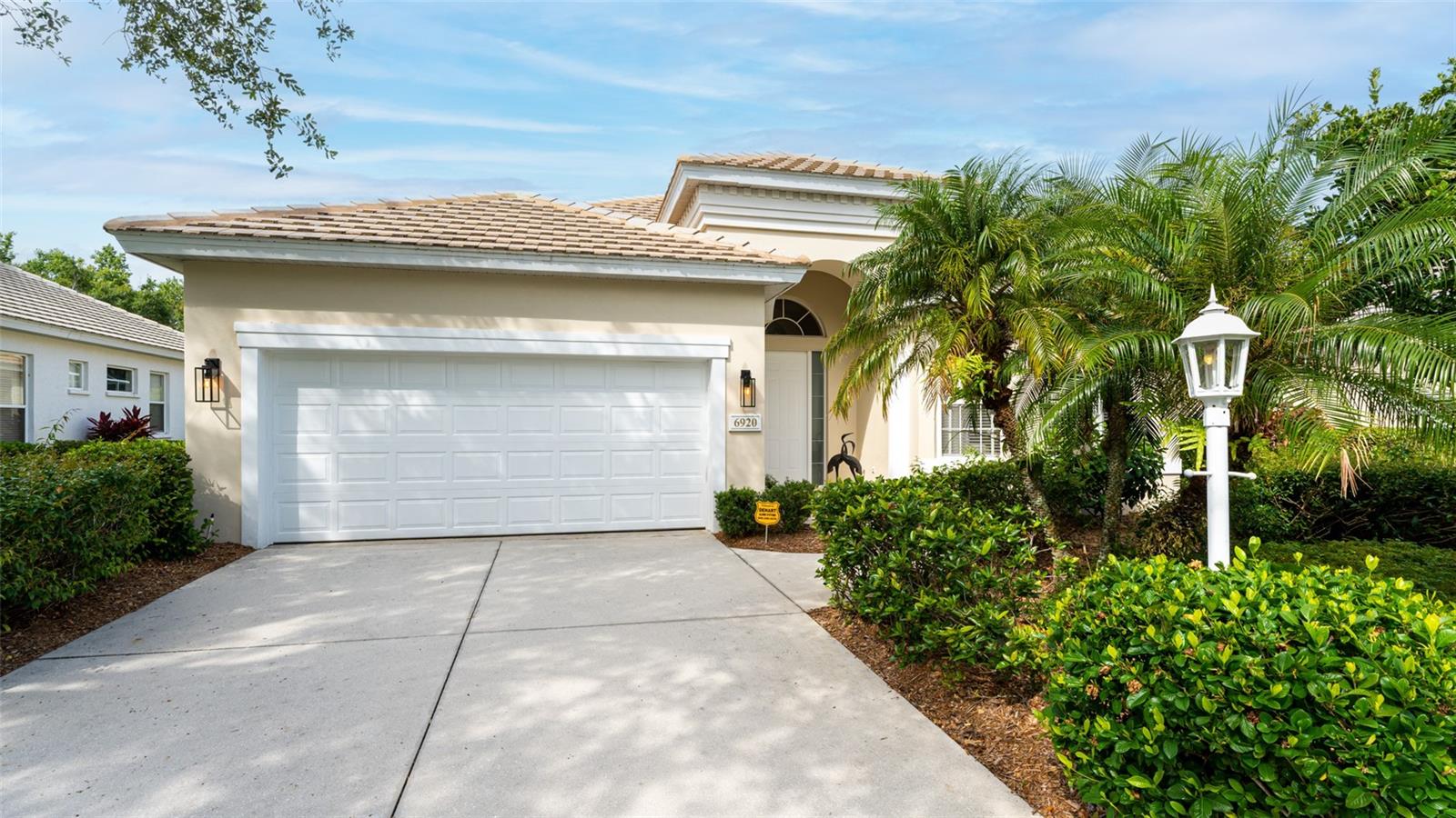 LENNOX GARDENS - Residential Lease