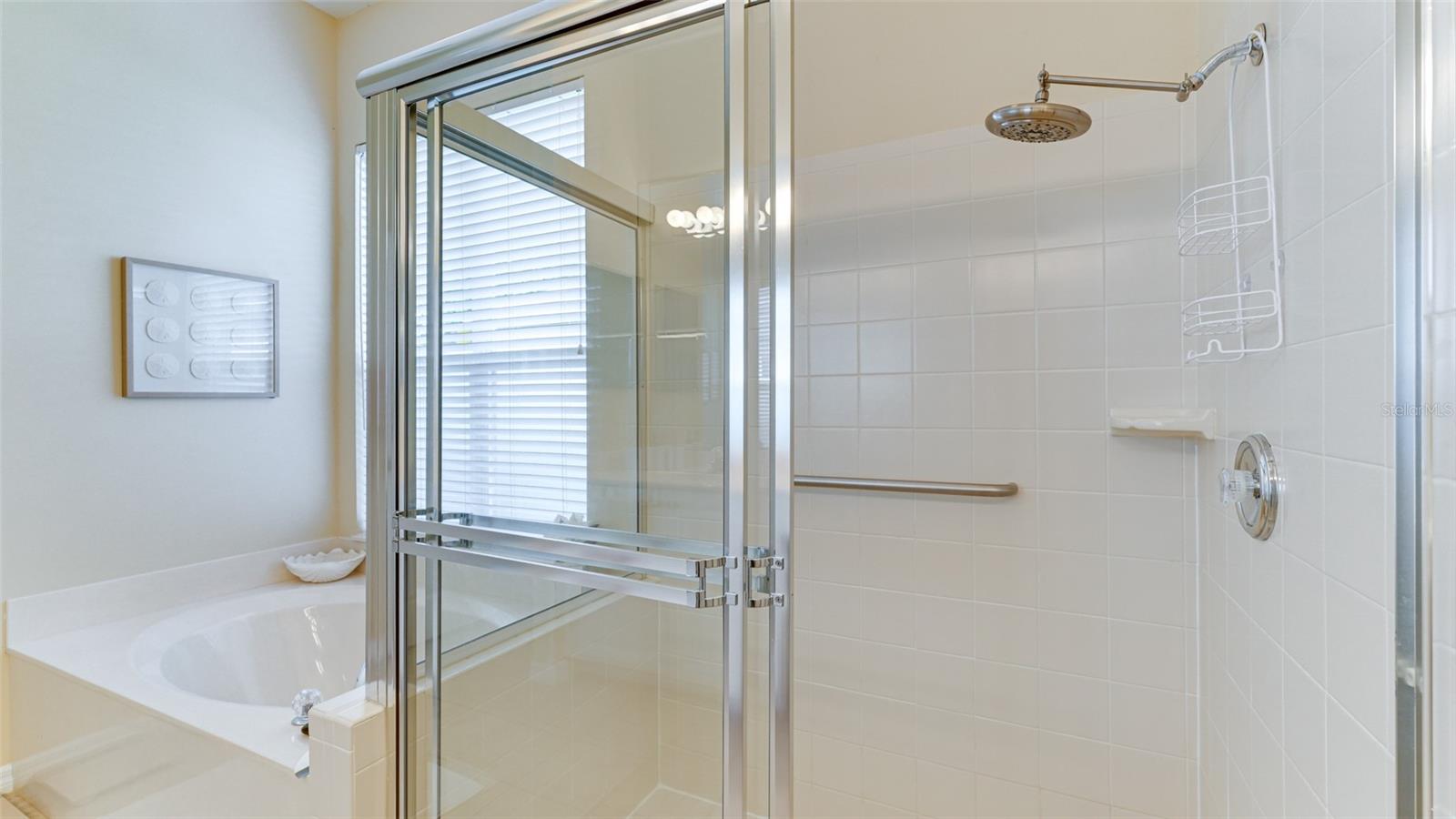 LENNOX GARDENS - Residential Lease