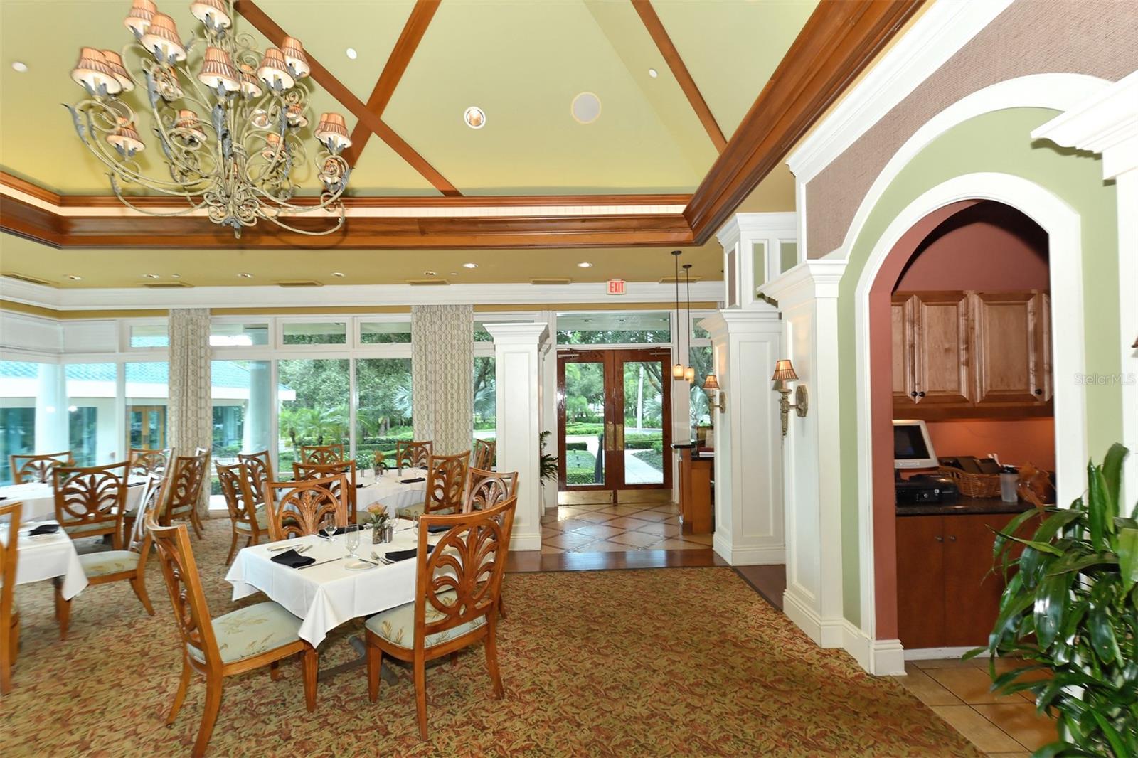 LENNOX GARDENS - Residential Lease