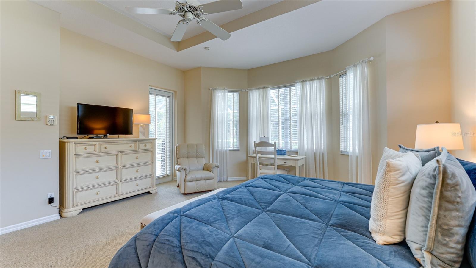 LENNOX GARDENS - Residential Lease